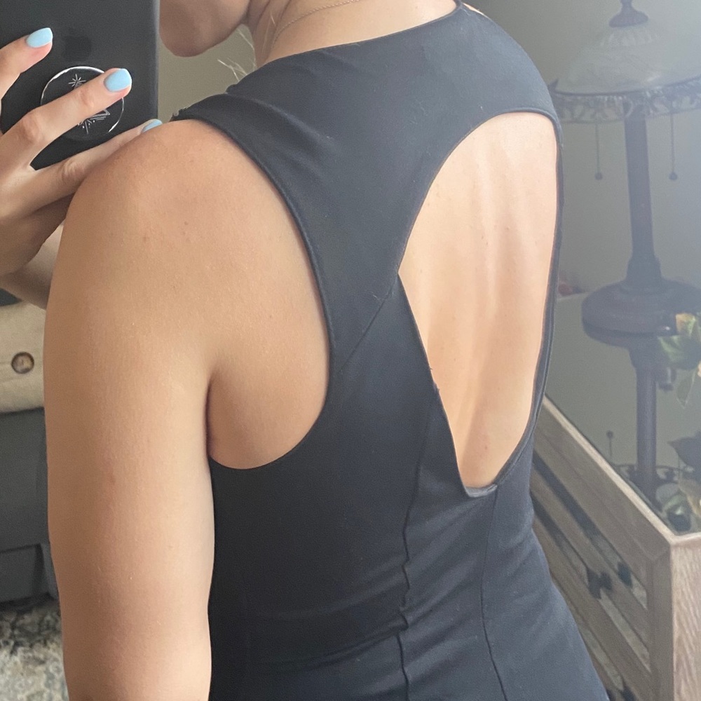 Bebe - Picture 3 of 7